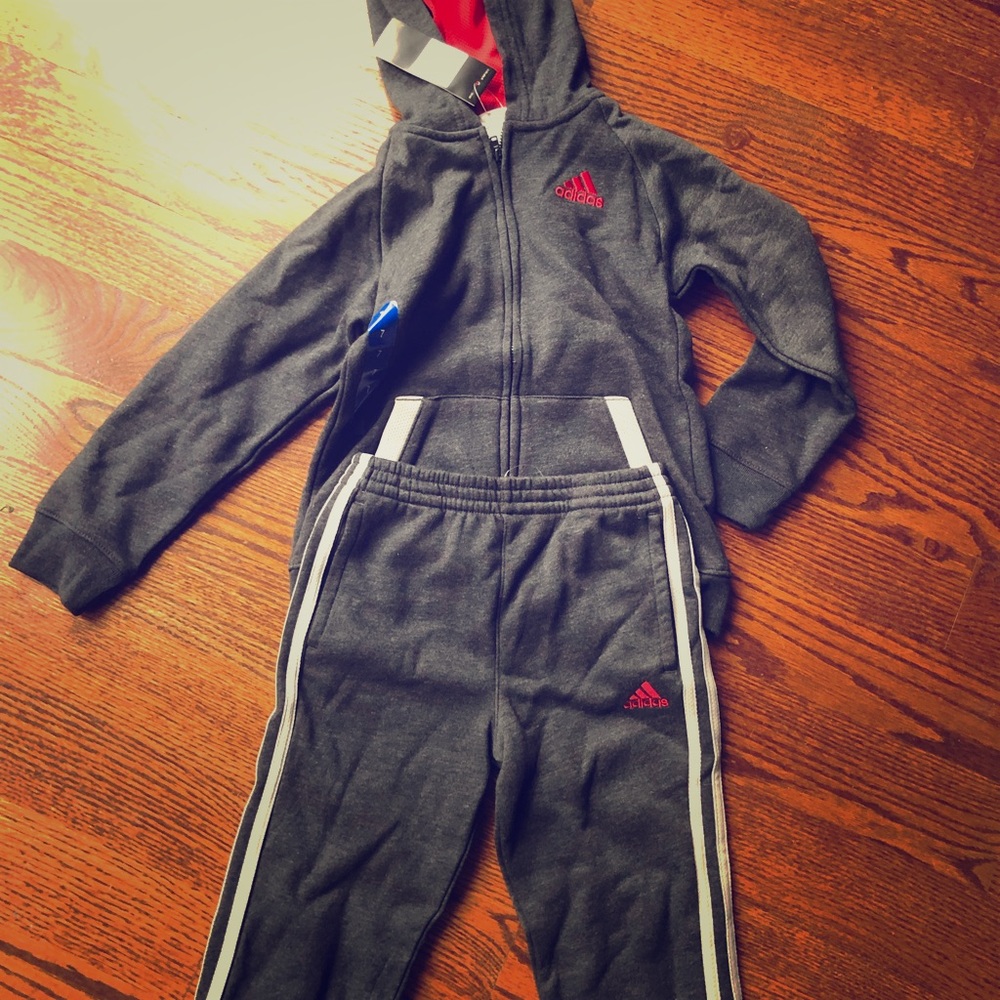 Adidas boys 2 piece outfit with tags